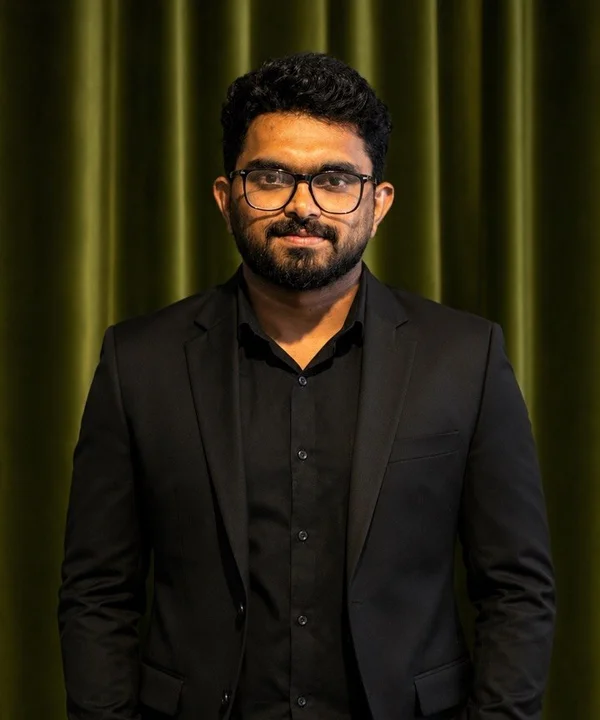 Uvaiz Badri